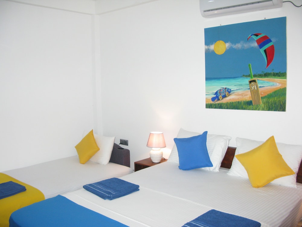 Deluxe Triple Room, 1 King Bed with Sofa bed, Garden View, Ground Floor photo 2