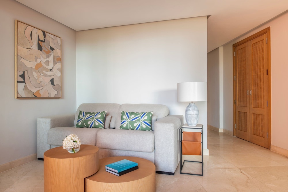 Family Room, 2 Double Beds, Ocean View