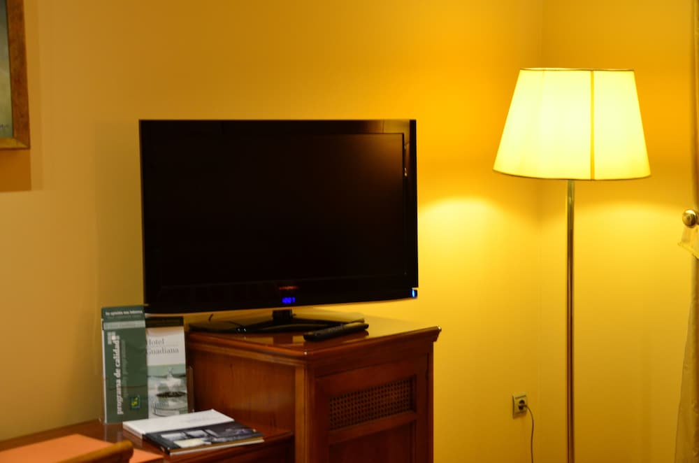 Triple Room (3 adults) - Photo 2