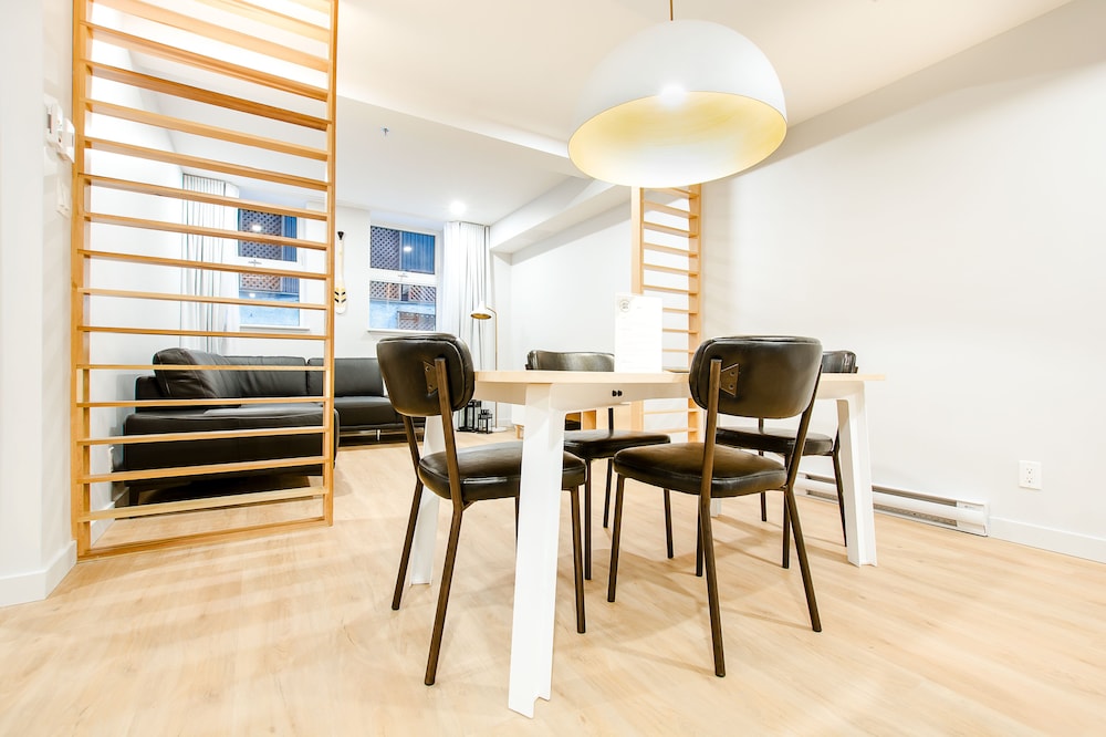 Apartment, 2 Bedrooms, Half-Basement (LC104)