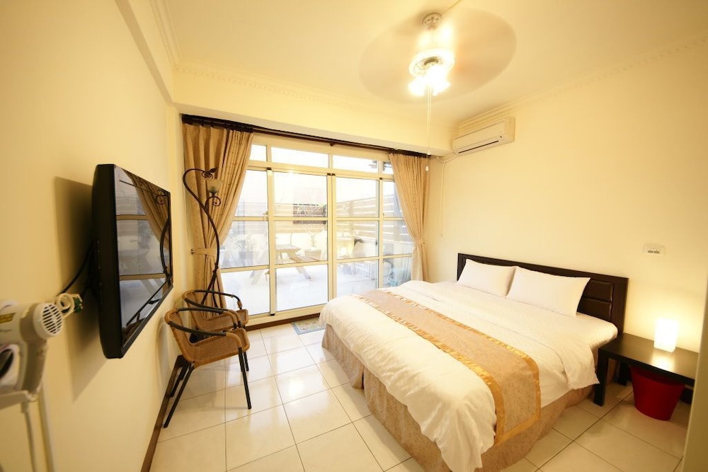 Double Room (Shared)