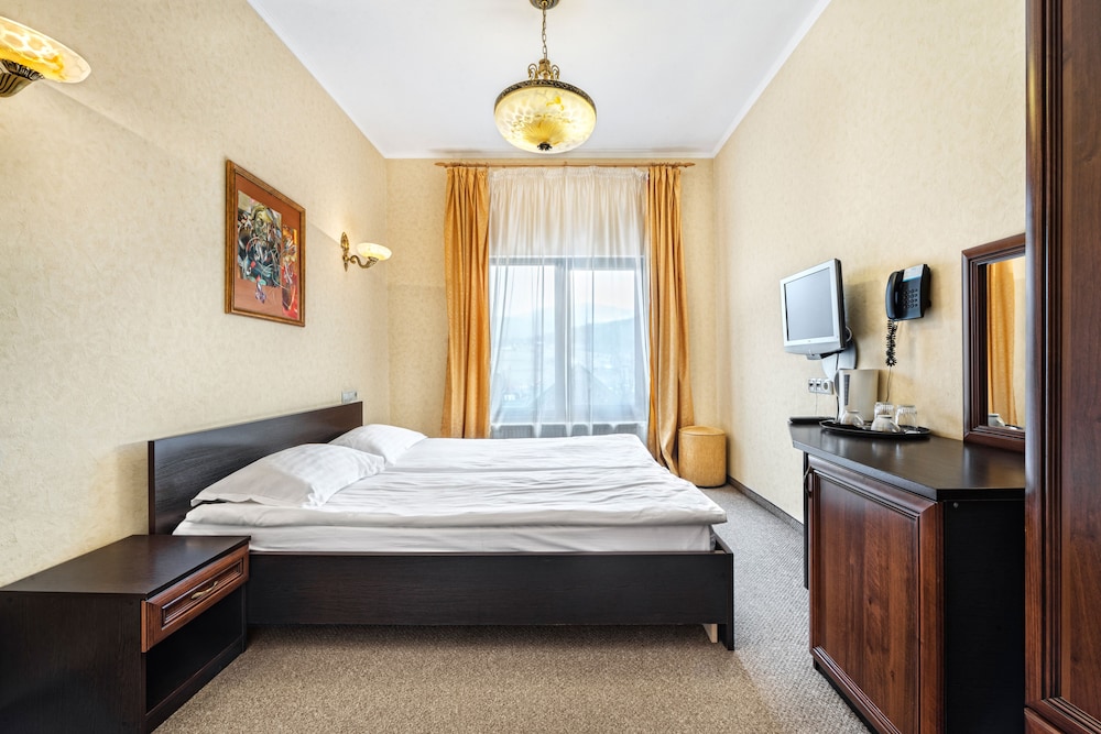 Economy Double Room (Plus) photo 2