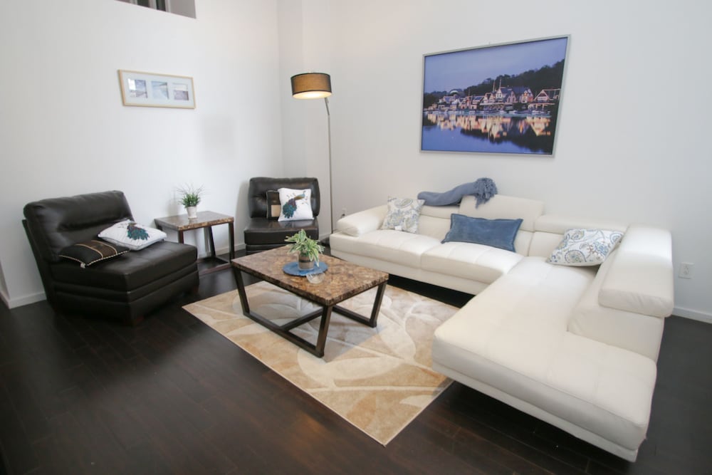 Luxury Apartment, 1 Bedroom, City View, Corner