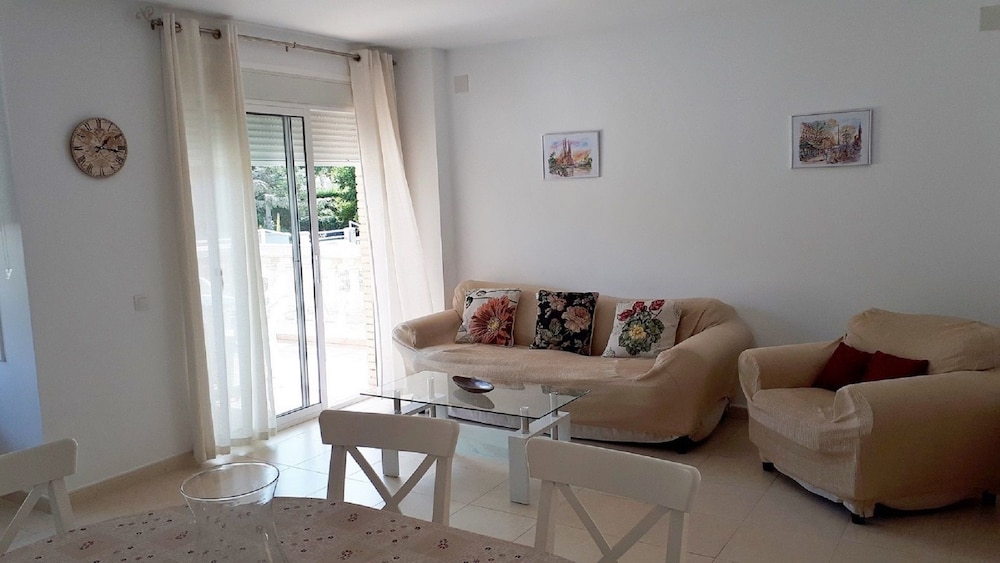 Villa, 4 habitaciones, vista a la piscina