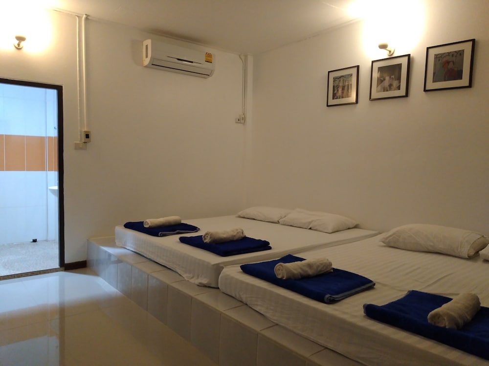 Standard Double Room photo 3