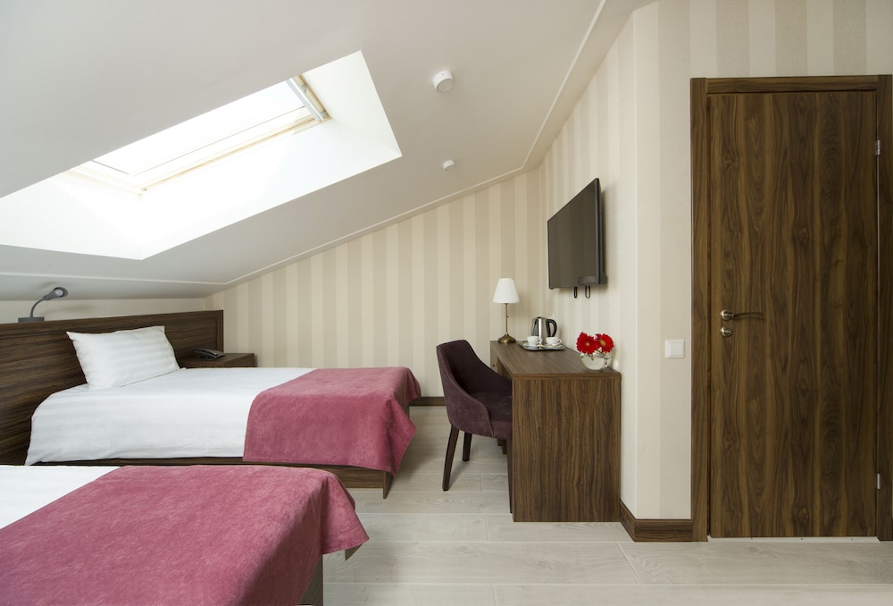 Double or Twin Room (Attic) photo 3