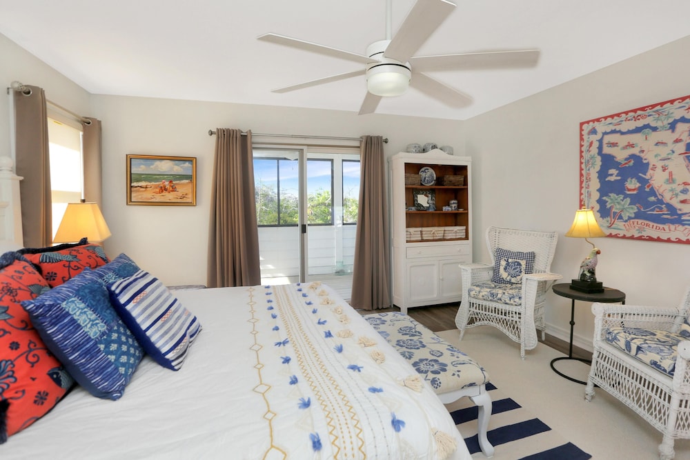 House, Multiple Beds (Cape Escape) photo 1