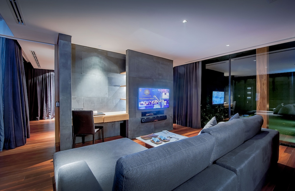 One Bedroom Pool Villa High Bay Signature - Ocean View