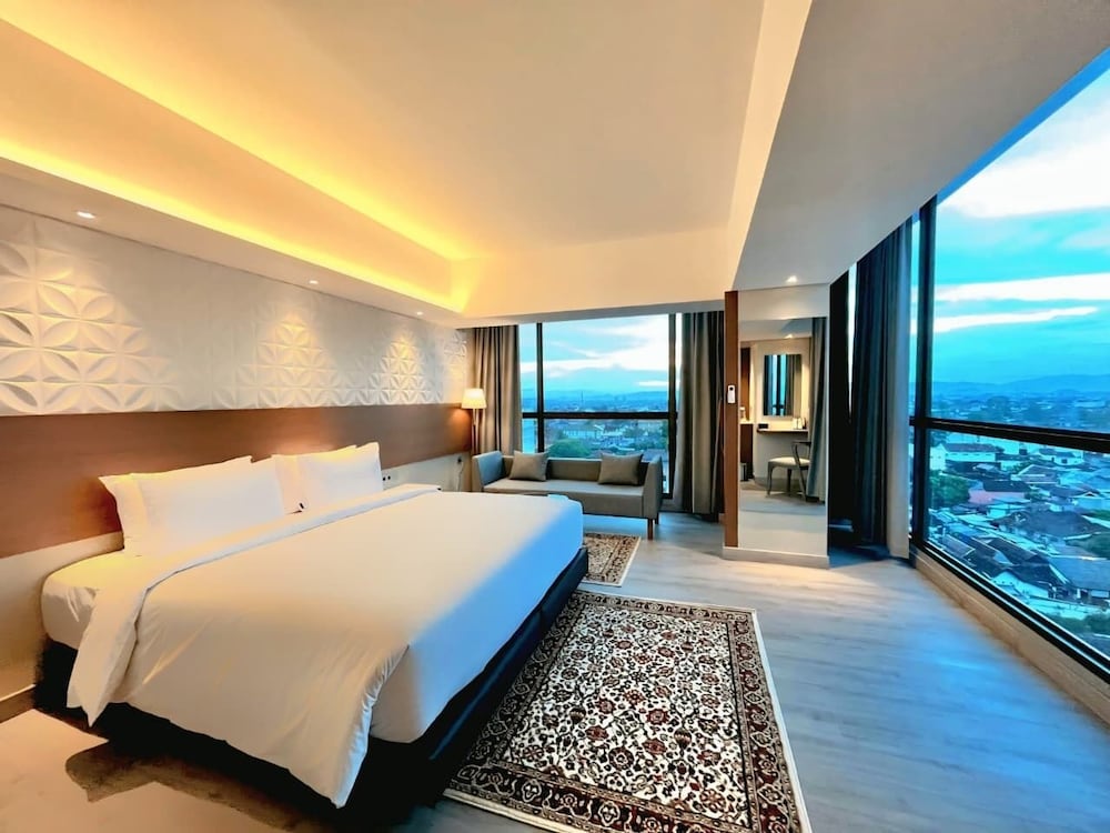 Corner Suite