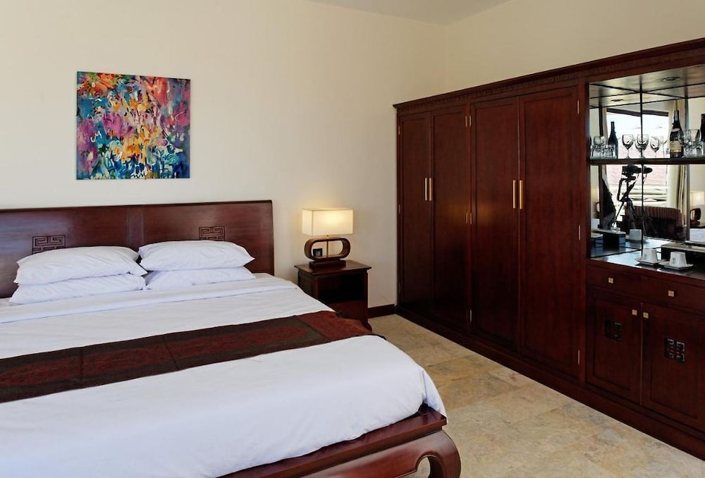 Deluxe Room - Photo 2