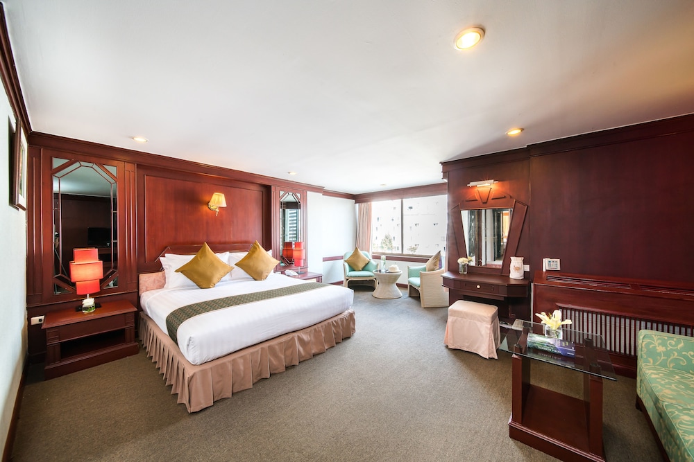 Deluxe Room - Photo 3