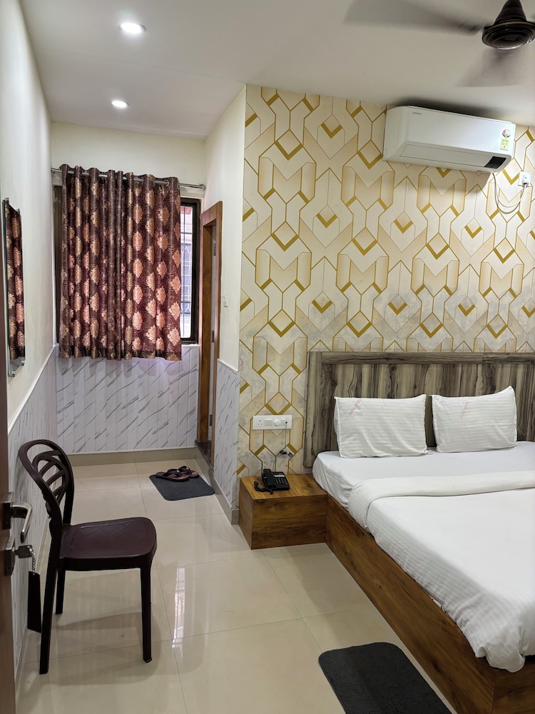 Standard Room photo 2