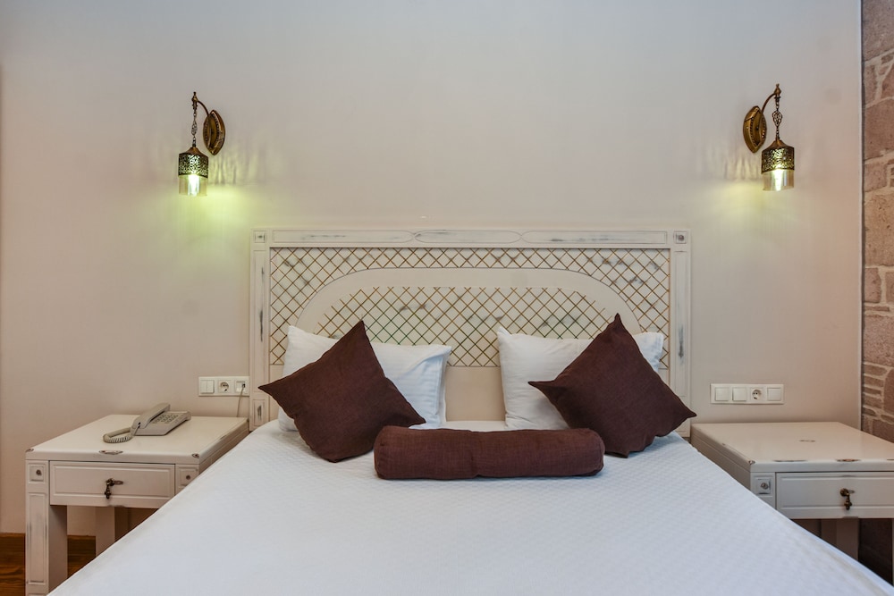 Deluxe Double Room, 1 Bedroom, Garden View photo 3