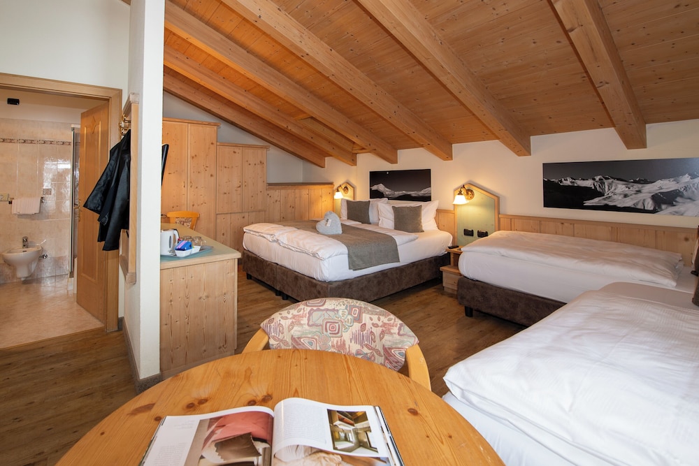 Comfort Quadruple Room