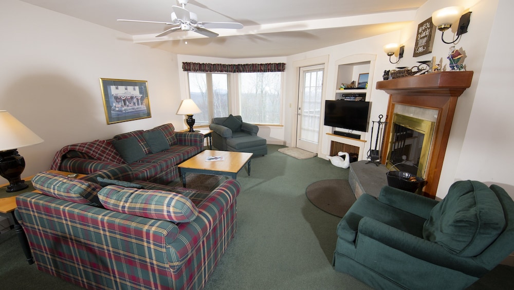 Solitude Village Three Bedroom Suite Ski In/Out photo 2