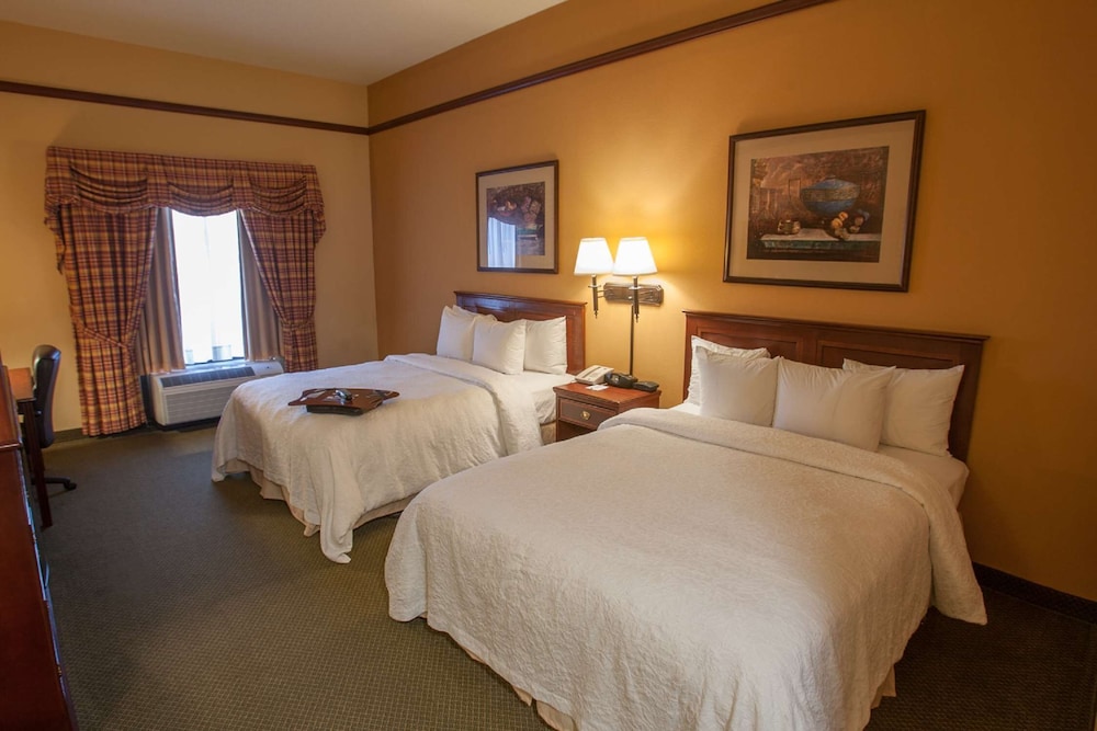 Room, 2 Queen Beds, Accessible, Non Smoking - Photo 1