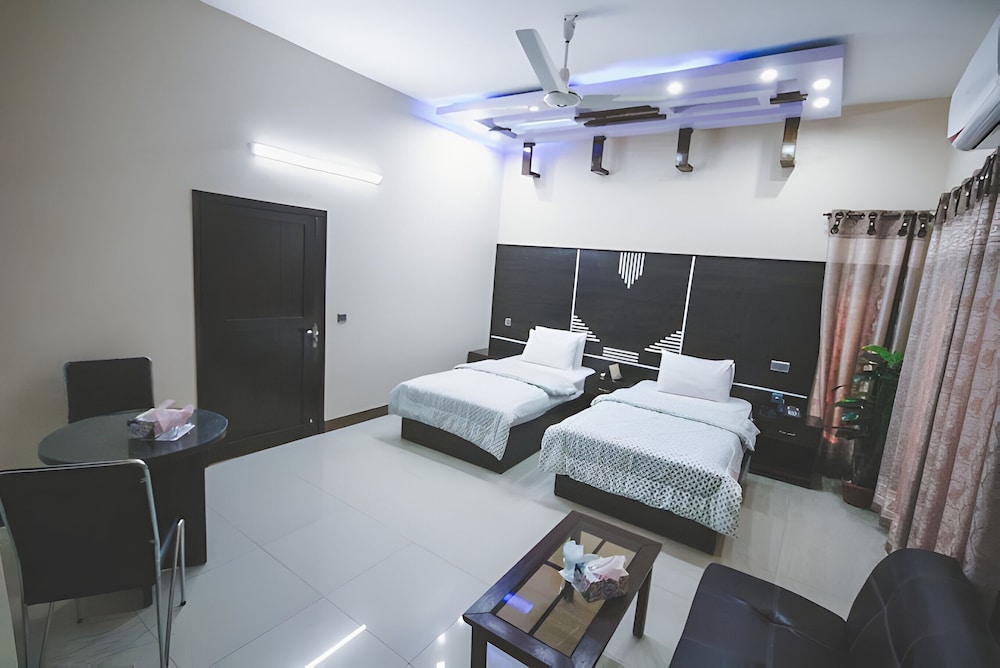 Deluxe Double or Twin Room