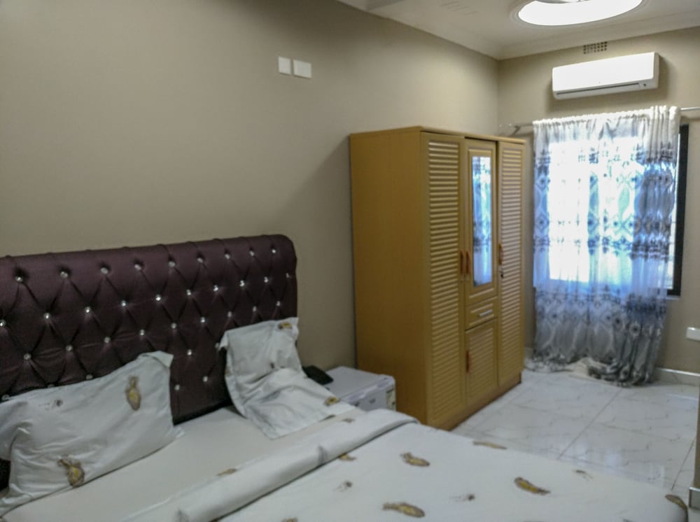 Luxury Double Room, 1 King Bed, Balcony photo 2