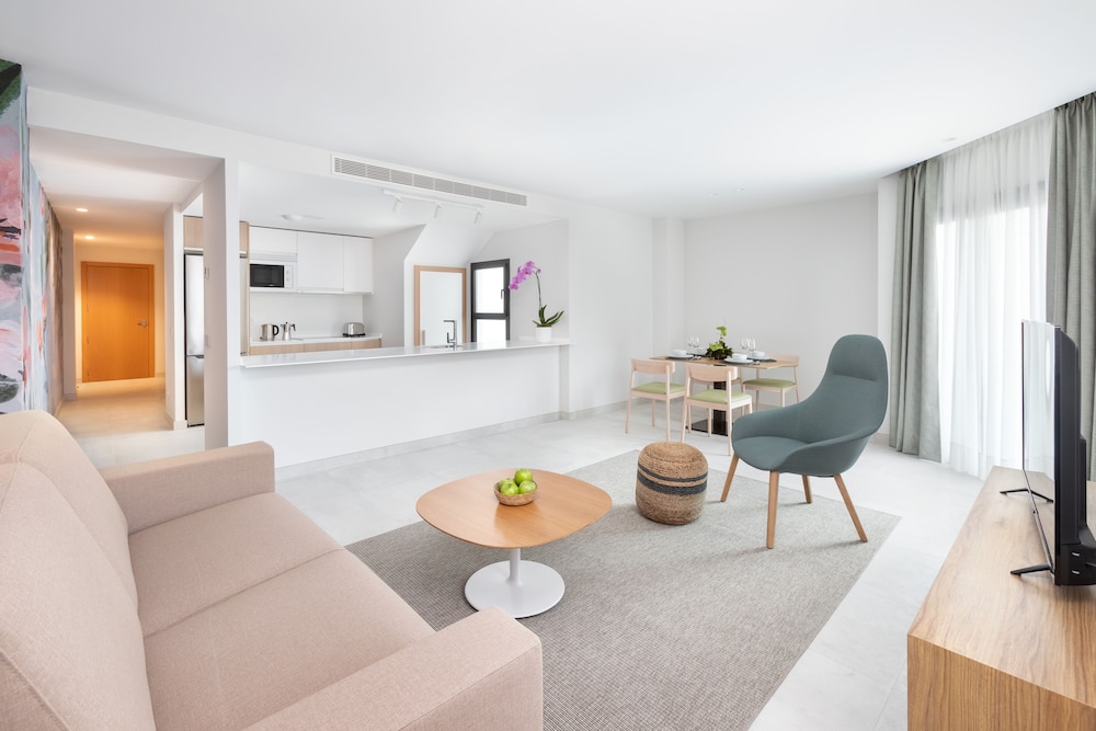 Deluxe Duplex, 3 Bedrooms, Kitchen