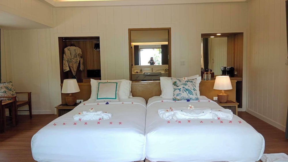 Premier Twin Room photo 3
