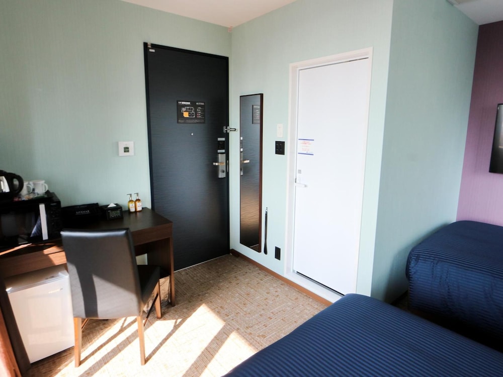 Twin Room, Non Smoking photo 2