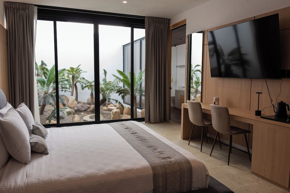 Junior Suite, Garden View photo 2
