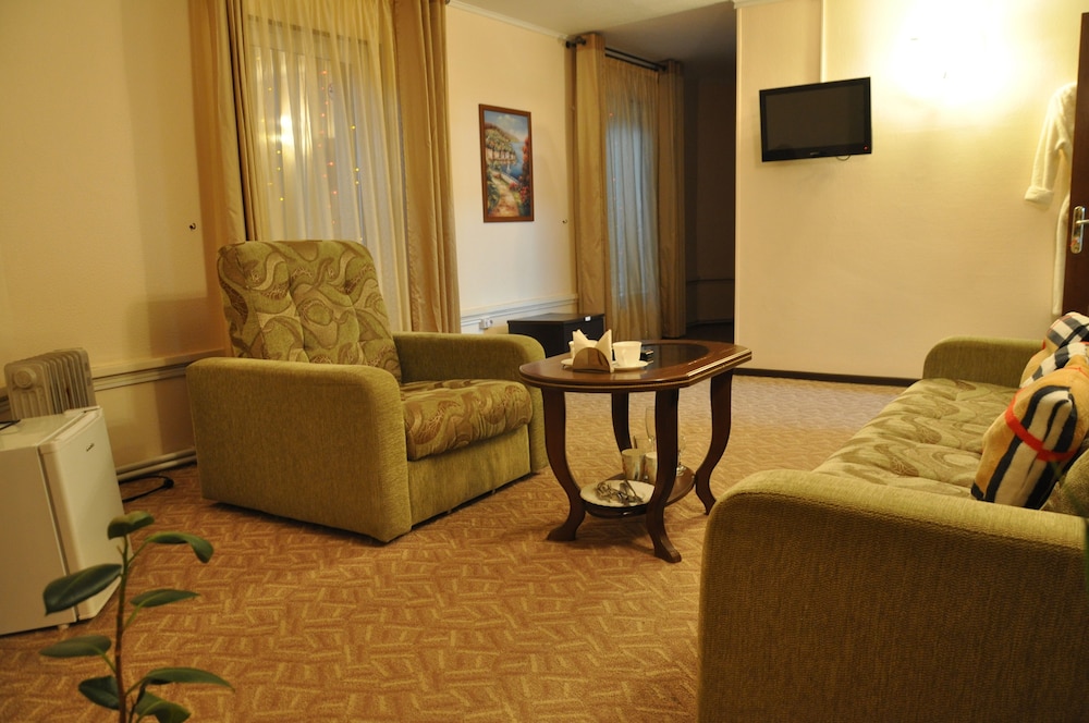 Standard Suite
