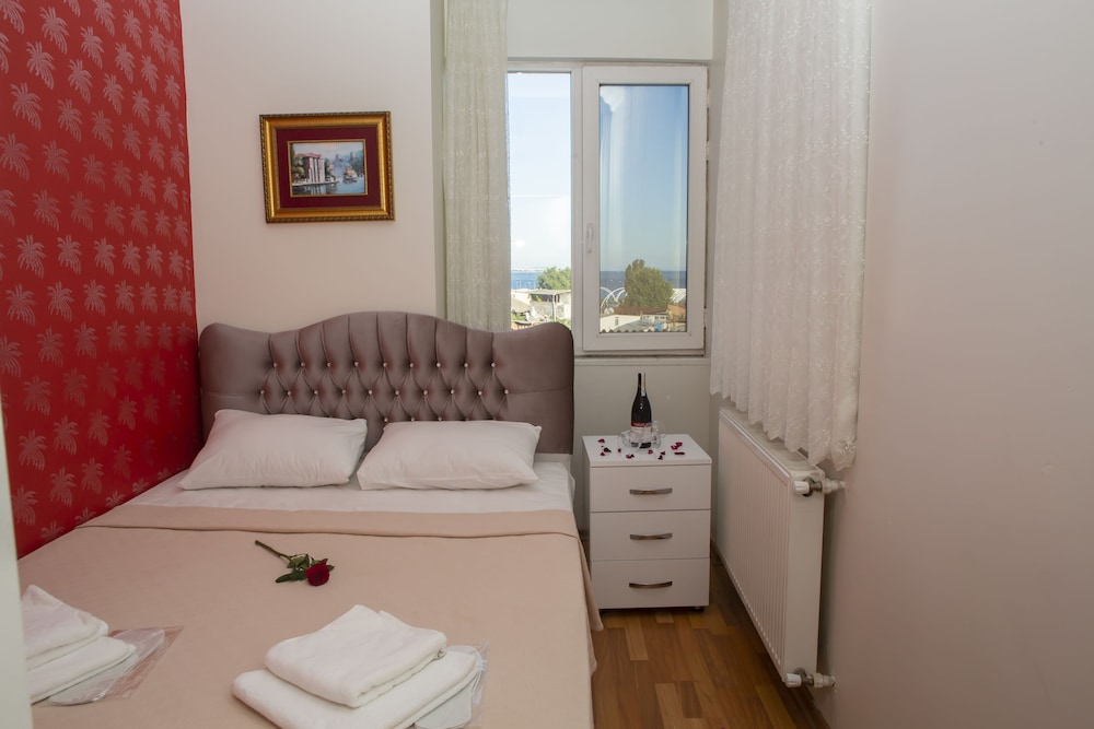 Family Apartment, 1 Bedroom, Sea View photo 1