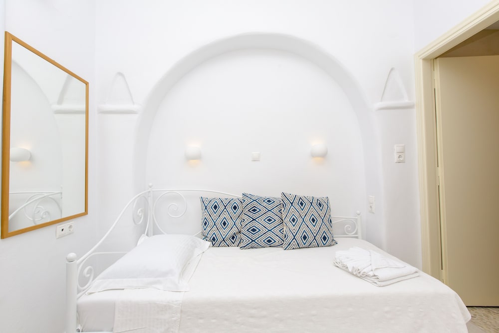 Single Room (No balcony)