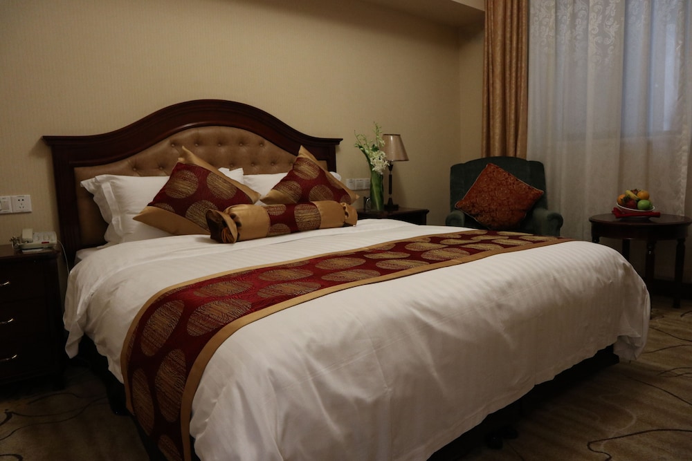 Standard King Room photo 1