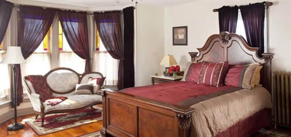 Illinois room