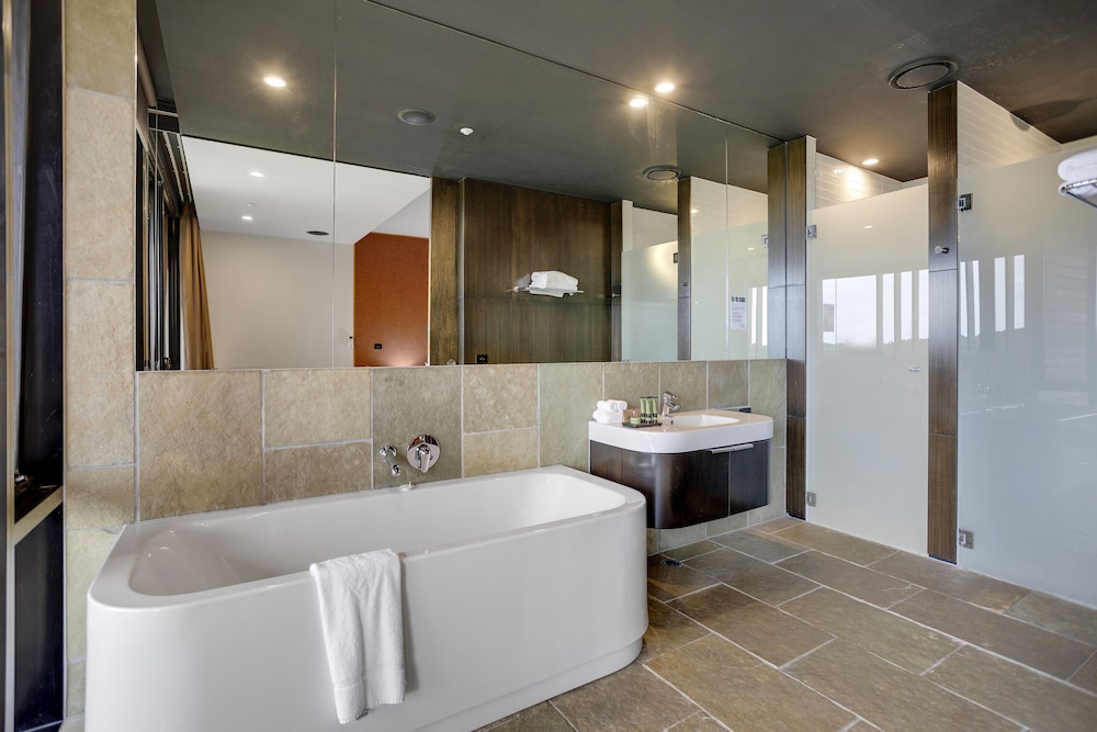 Open Plan Room photo 3
