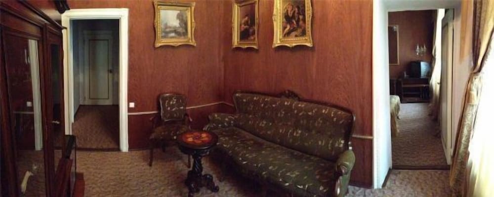 Suite photo 1