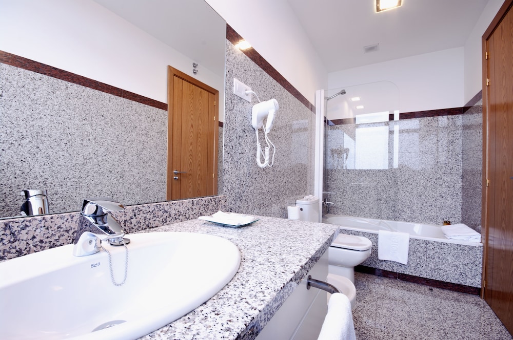Superior Double Room - Photo 12