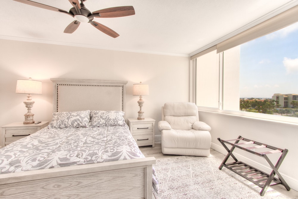 Condo, 2 Bedrooms