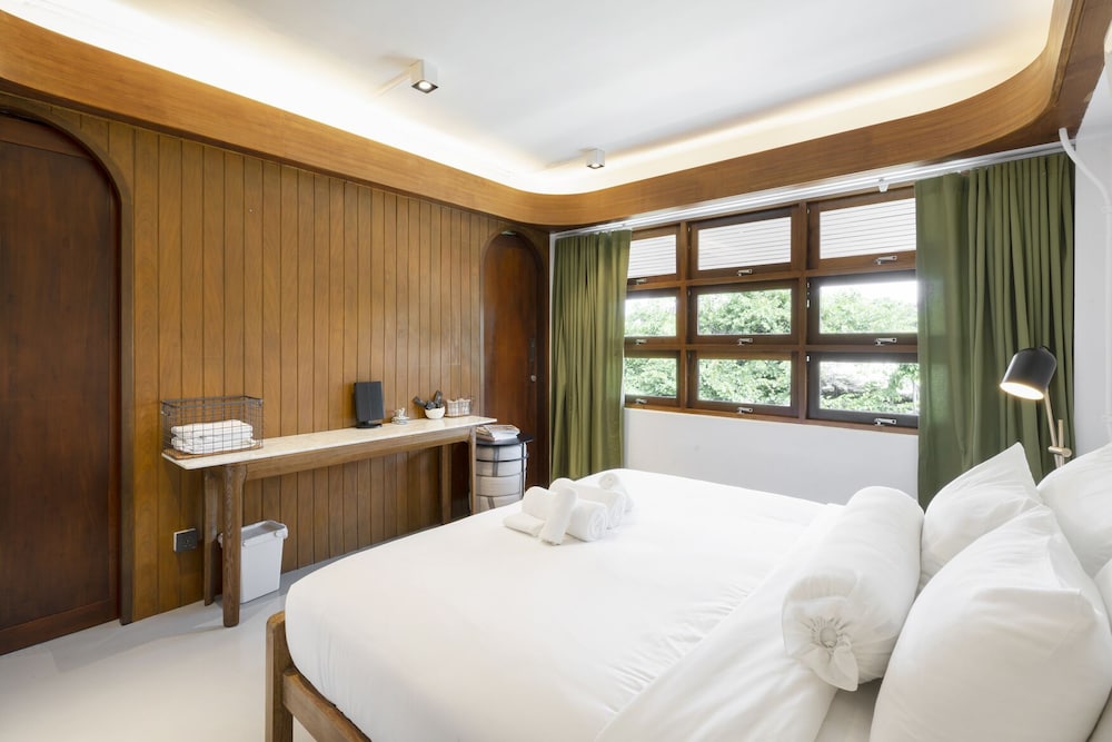 Four-Bedroom Pool Villa - Photo 33