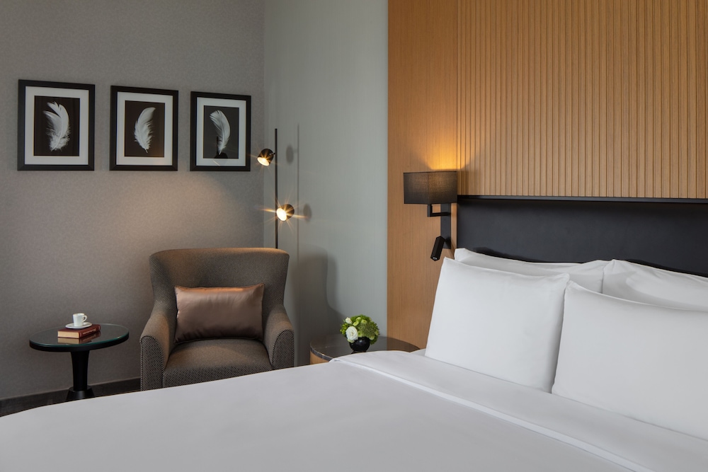 Superior Room Twin with Balcony photo 2