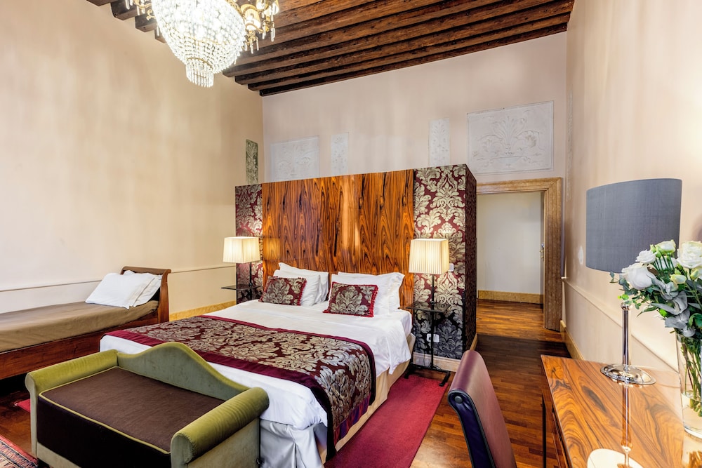 Family Studio Suite, Canal View photo 1
