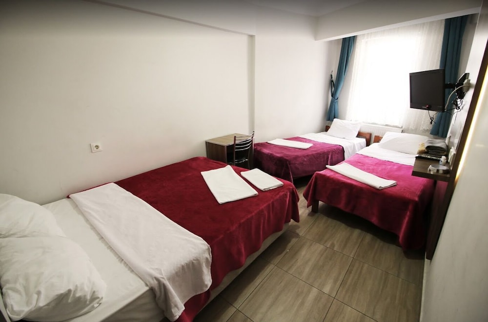 Standard Quadruple Room photo 2
