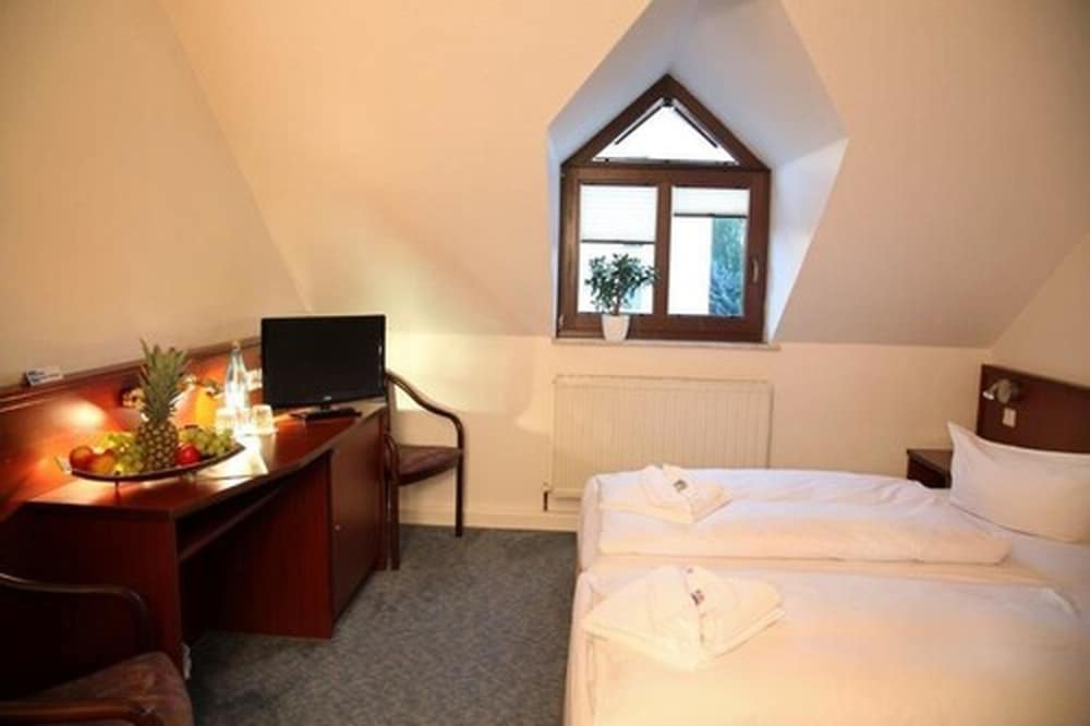 Comfort Double or Twin Room, Private Bathroom, photo 6