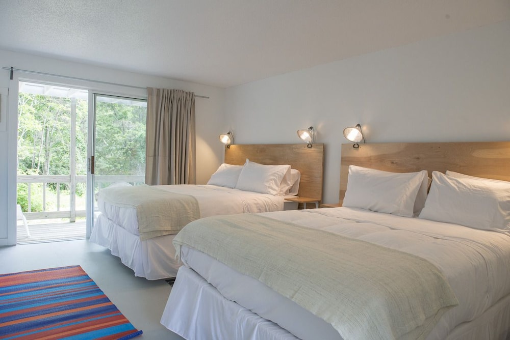 Standard Room, 2 Queen Beds, Non Smoking (The Double Queen) photo 1