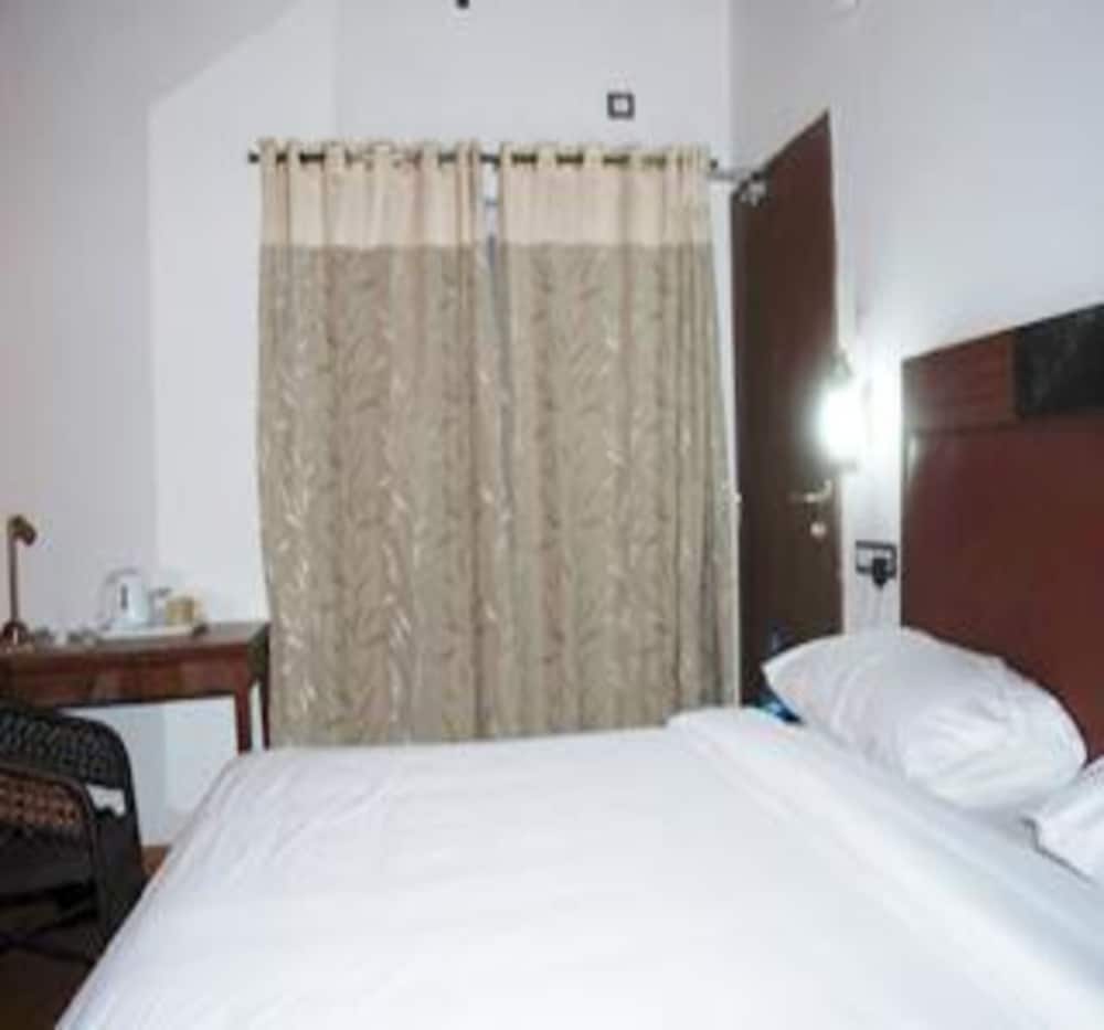 Deluxe Twin Room, 1 Double Bed photo 1