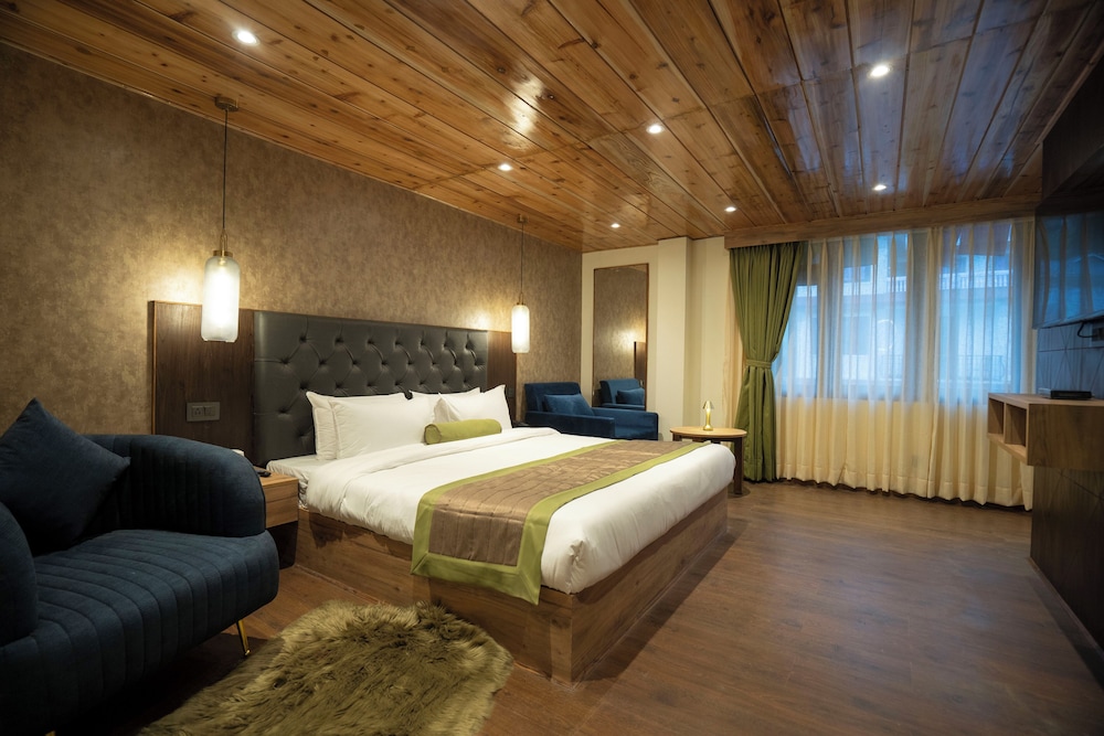 King Suite - Photo 5