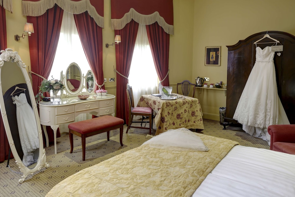 Suite, 1 Queen Bed, Non Smoking - Photo 11