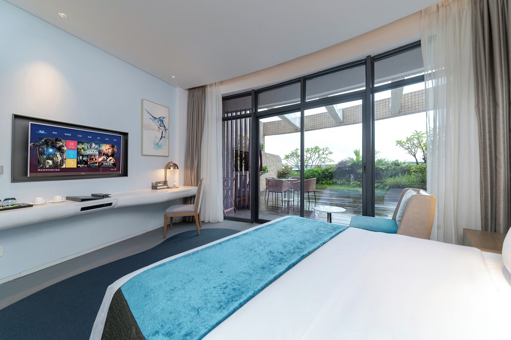 Deluxe Garden View Double Bed Room