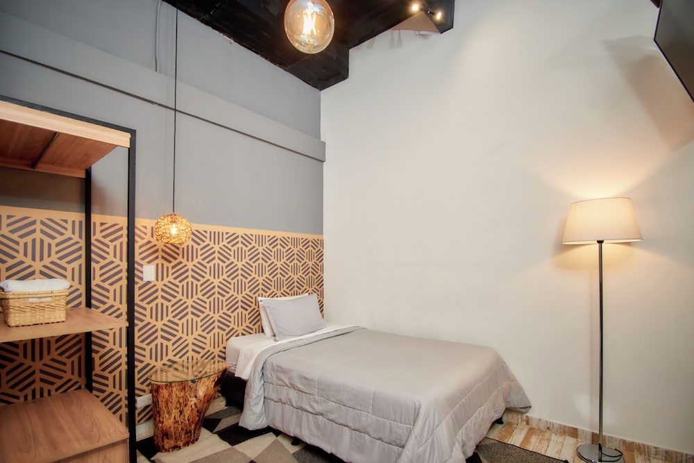 Single Room photo 2