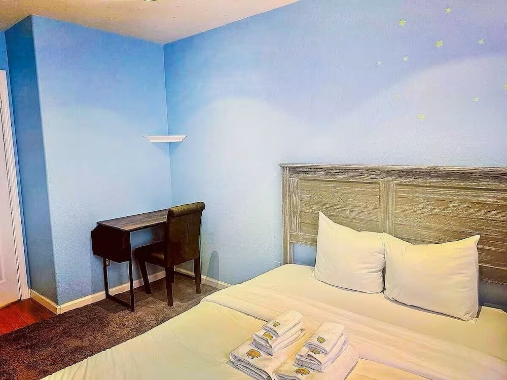 House, 3 Bedrooms, Kitchen photo 3