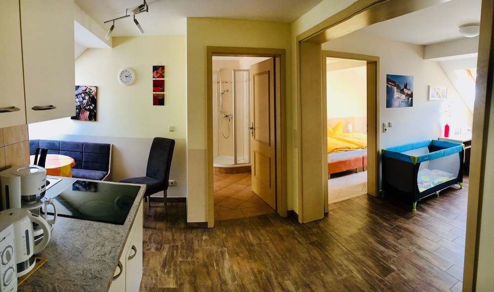 Classic Apartment photo 3
