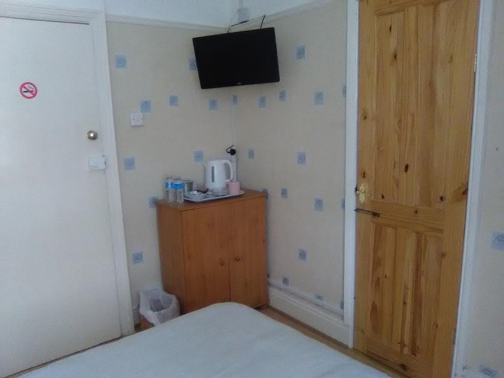 Budget Single Room photo 2