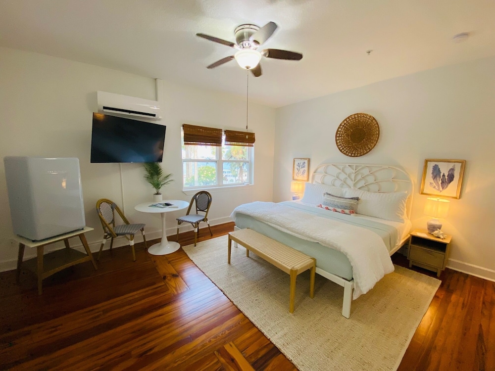 La Tortuga Suite 4